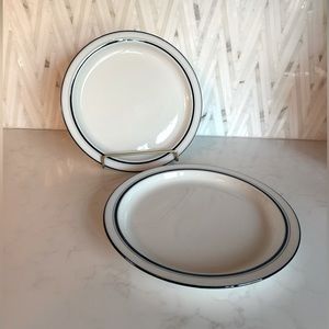 (2) Dansk Bistro Christianshavn White w/ Navy Round Rim Dinner Plate. 10 1/4”